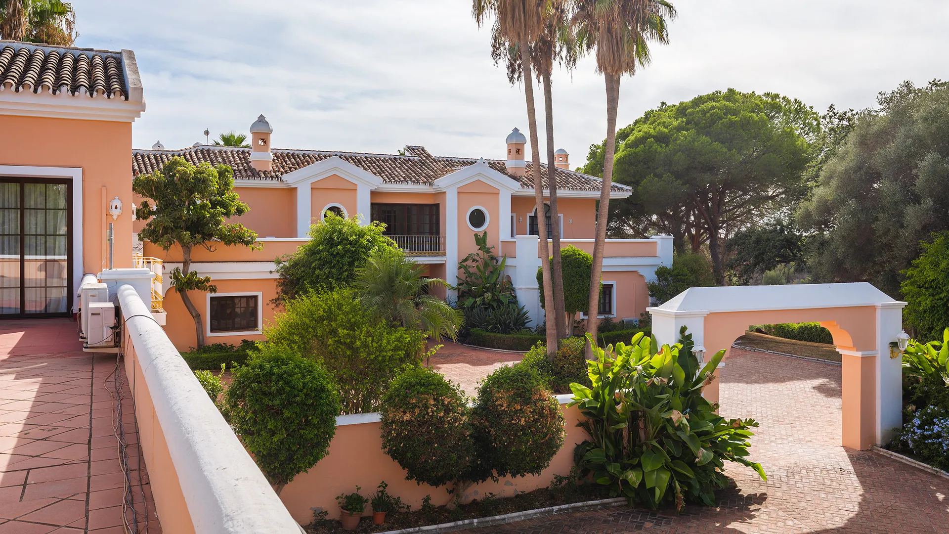 For sale villa in La Capellania with 20 bedrooms