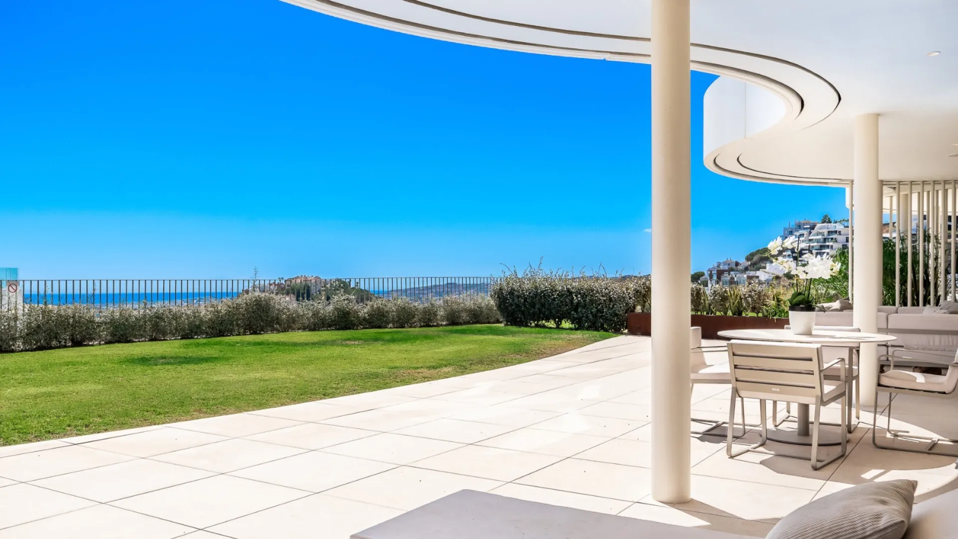 Ground floor apartment in The View Marbella for sale