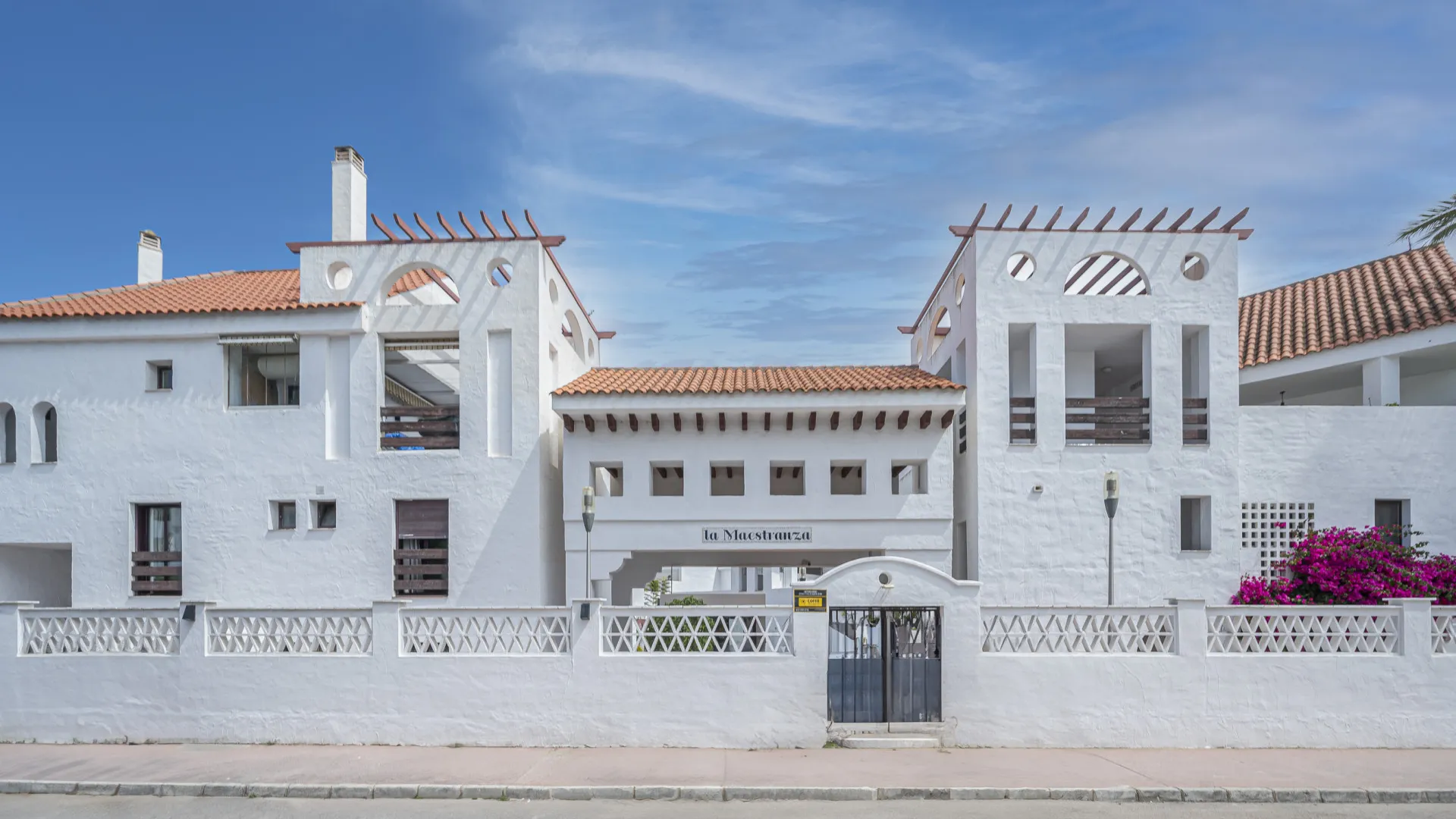 Buy Nueva Andalucia apartment