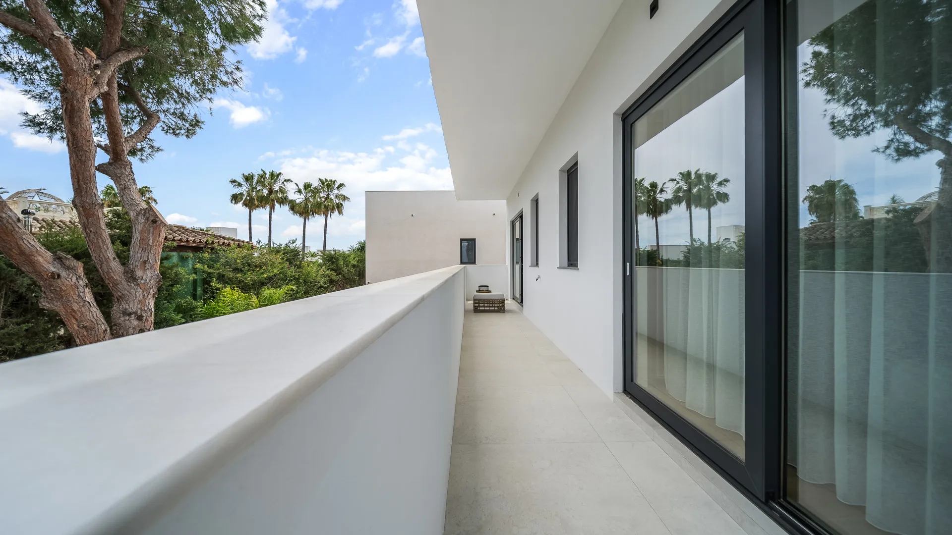 6 bedrooms villa in Marbesa for sale