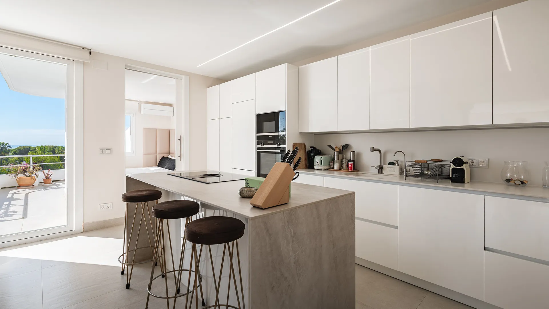 Ático a la venta con 3 dormitorios en Guadalmina Alta