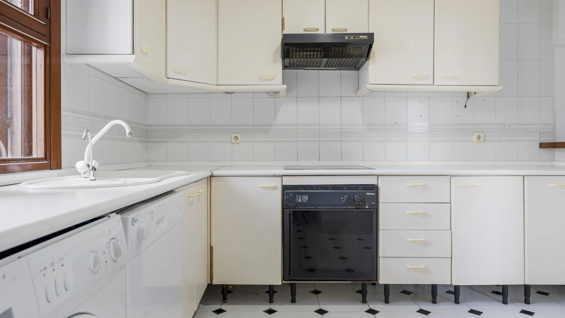 Estepona Oeste, adosado con 2 dormitorios en venta