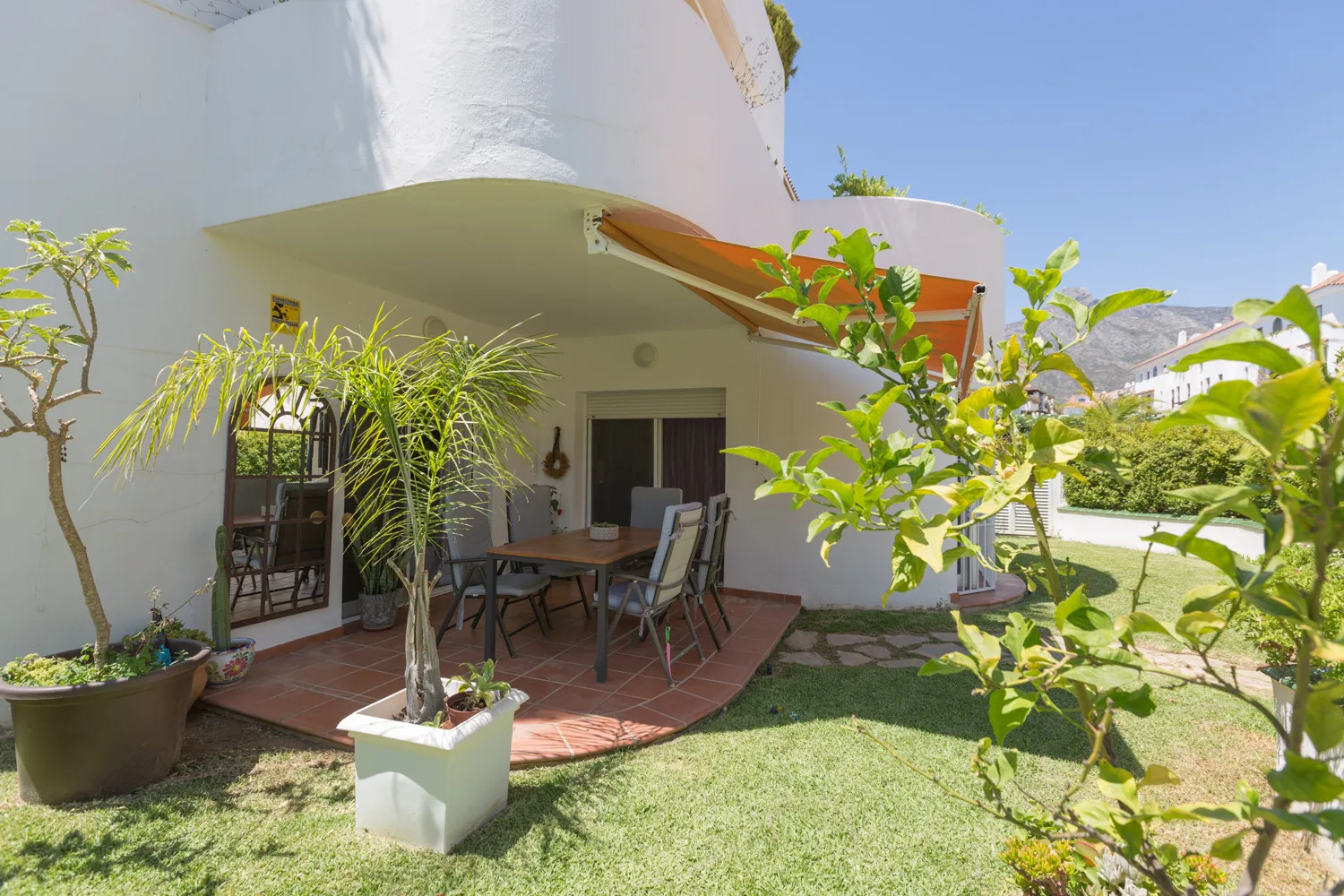For sale Ancon Sierra IV 3 bedrooms ground floor apartment