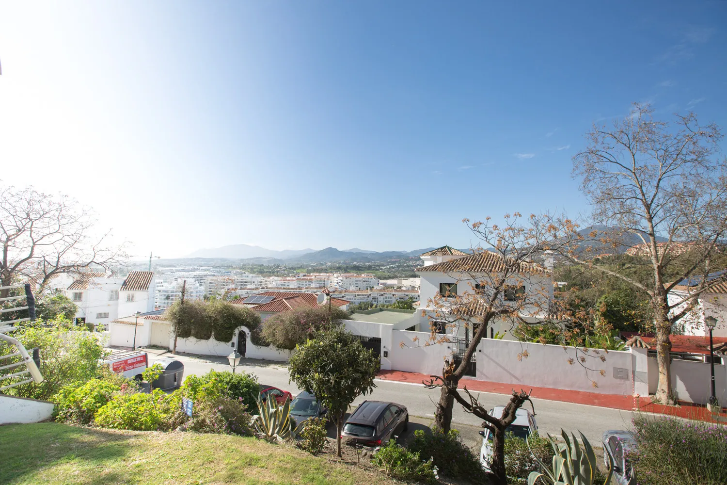 For sale 2 bedrooms apartment in Nueva Andalucia