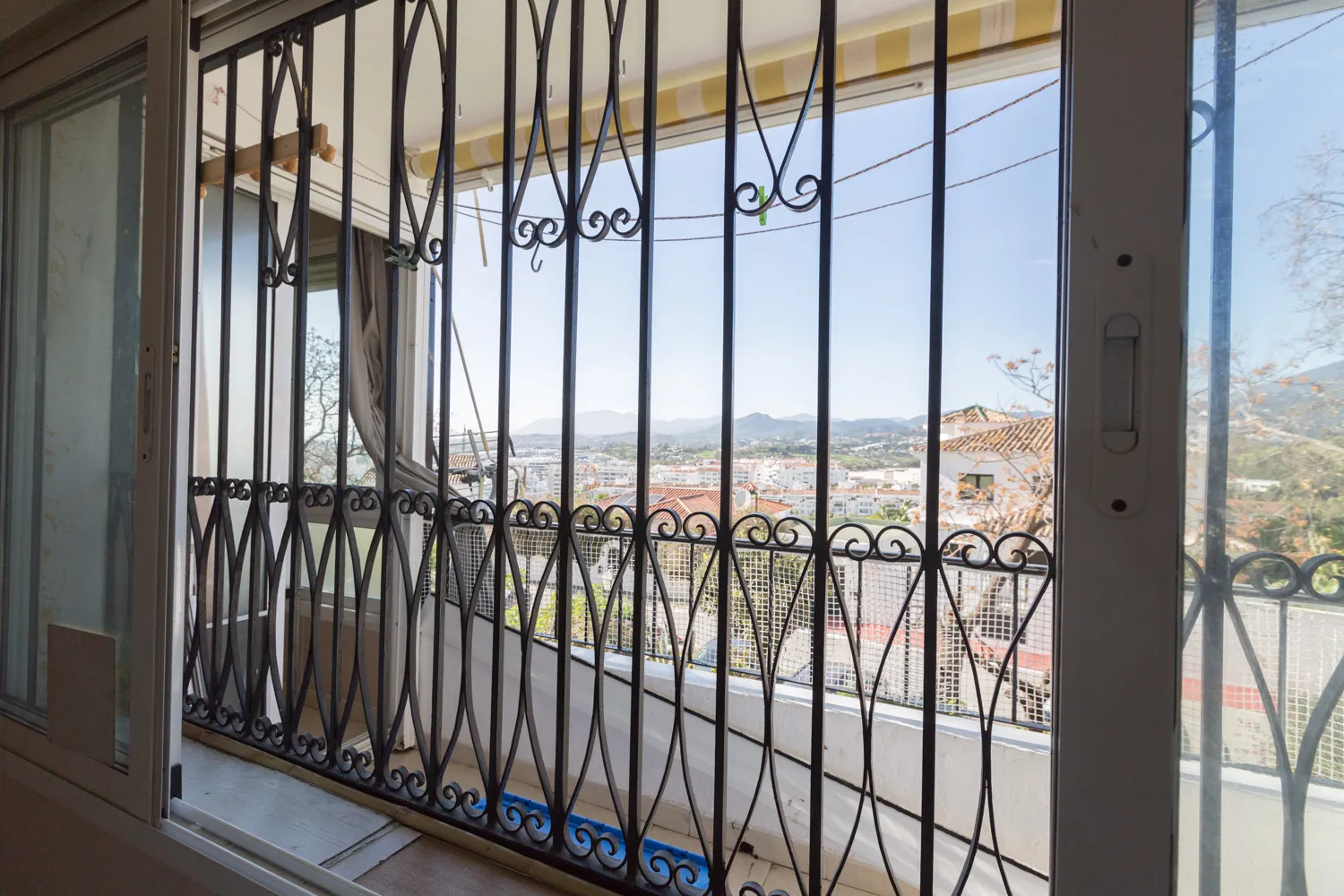 For sale 2 bedrooms apartment in Nueva Andalucia