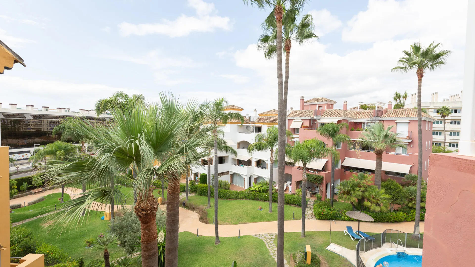 For sale Marbella Golden Mile duplex penthouse with 3 bedrooms