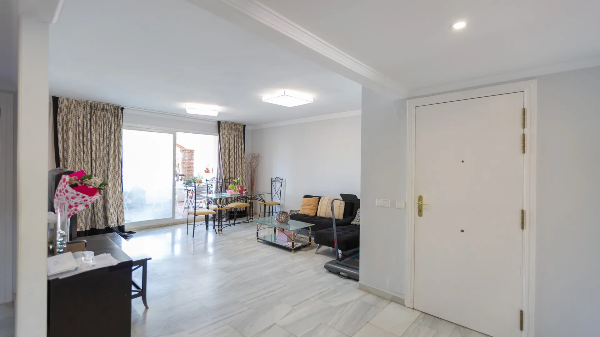For sale Marbella Golden Mile duplex penthouse with 3 bedrooms