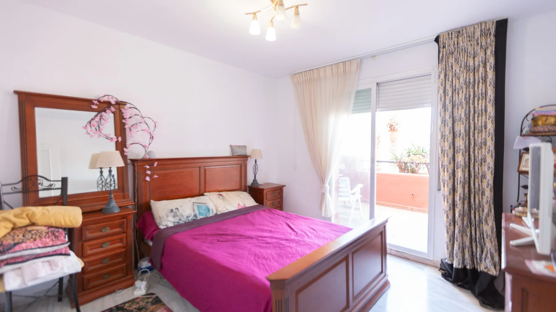 For sale Marbella Golden Mile duplex penthouse with 3 bedrooms