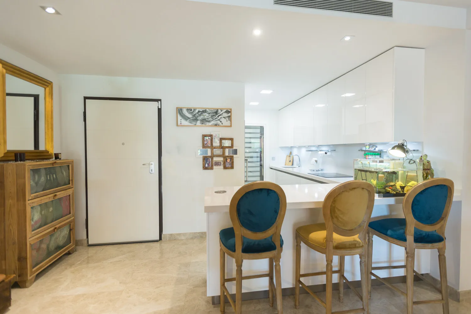 Apartamento planta baja con 2 dormitorios en venta en Alminar de Marbella