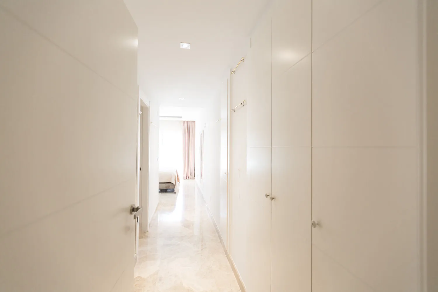 Apartamento planta baja con 2 dormitorios en venta en Alminar de Marbella