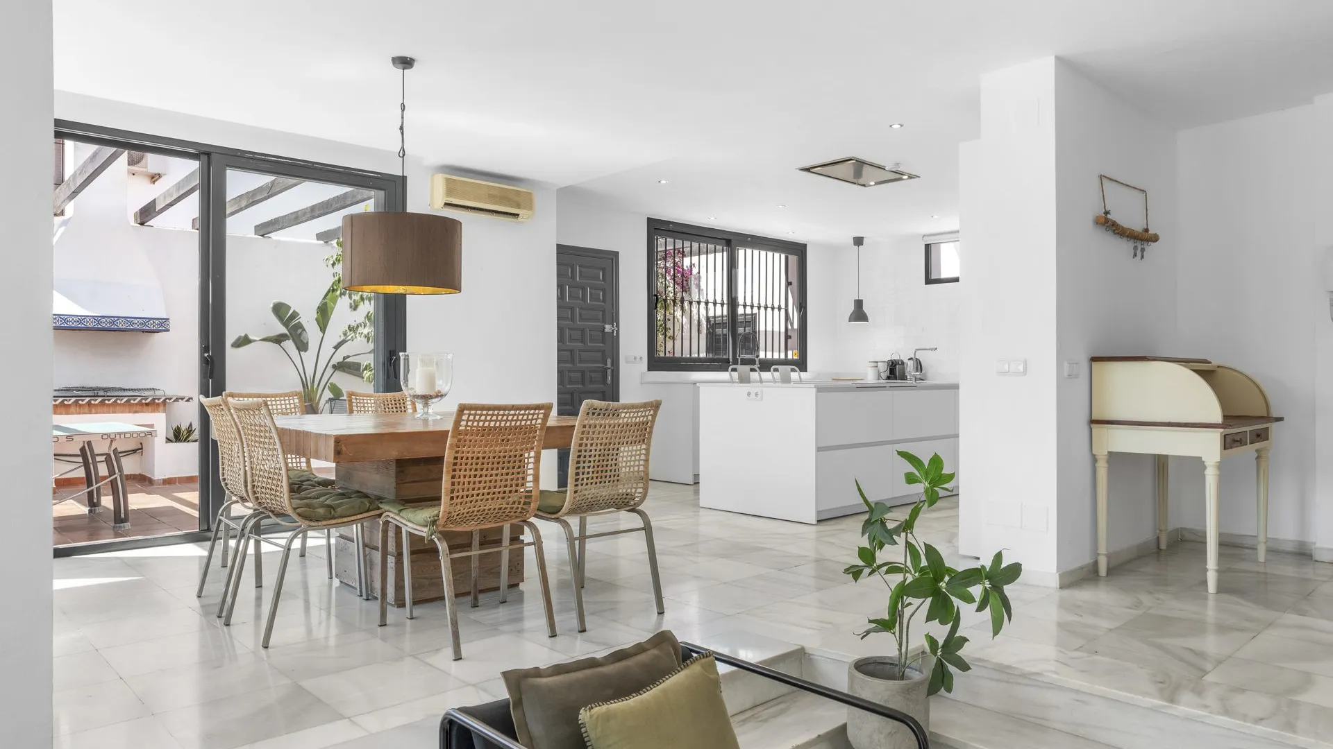 Se vende villa en Nueva Andalucia