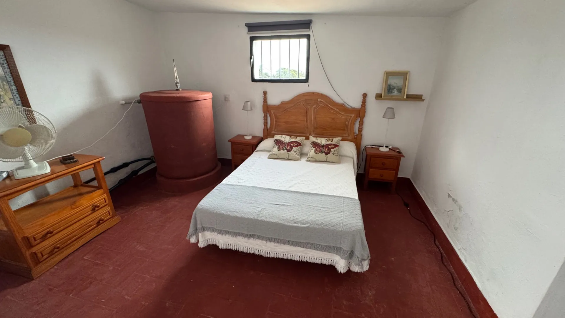 Se vende finca con 4 dormitorios en Guadalmansa