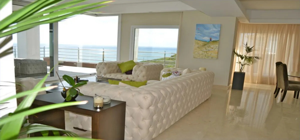 Villa for sale in La Paloma with 5 bedrooms
