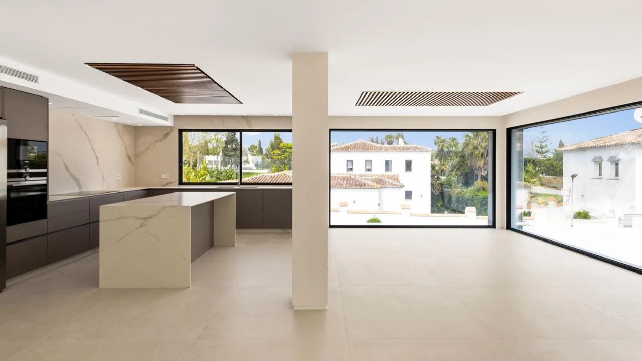 Comprar villa en Guadalmina Alta de 6 dormitorios