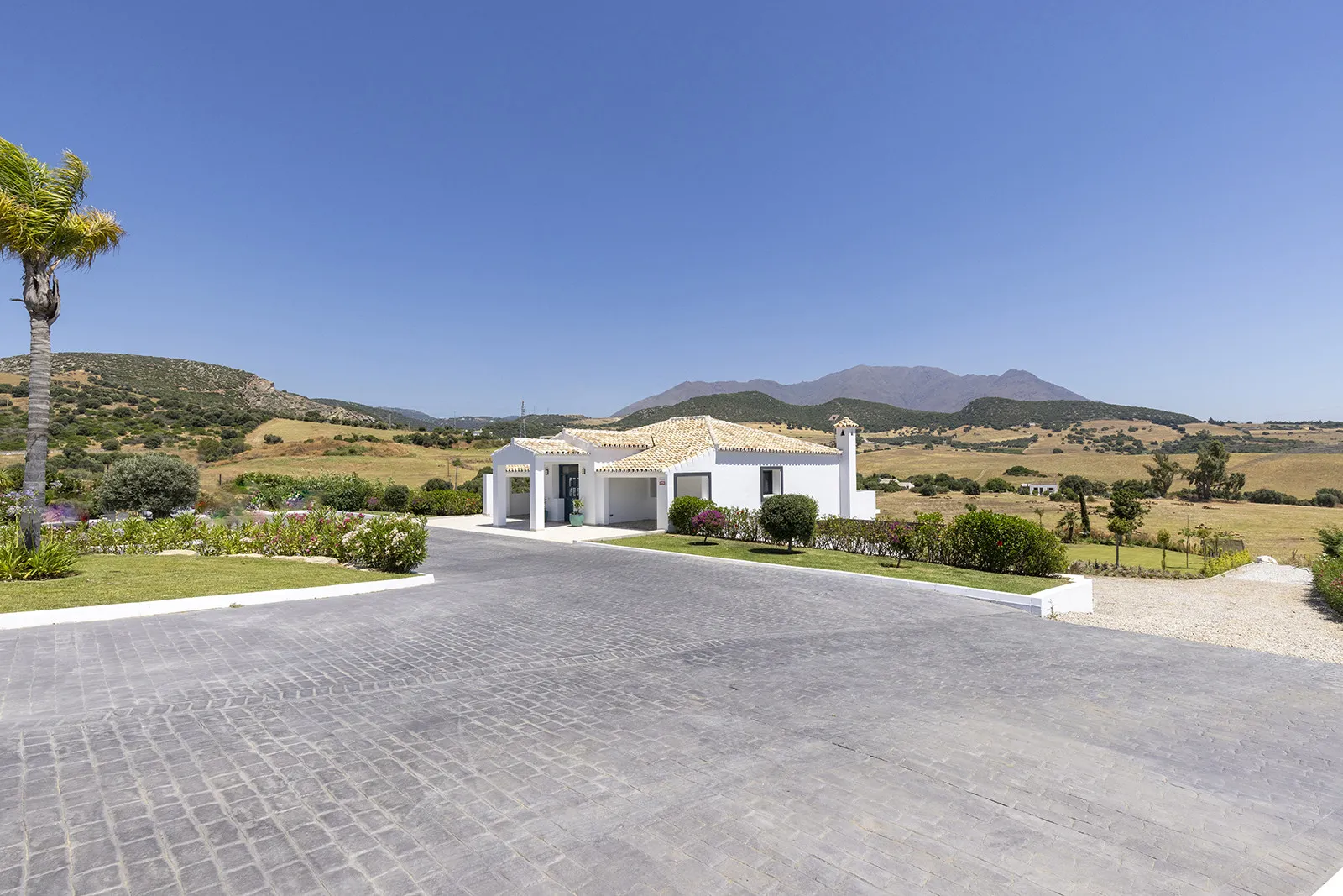 Casares villa for sale