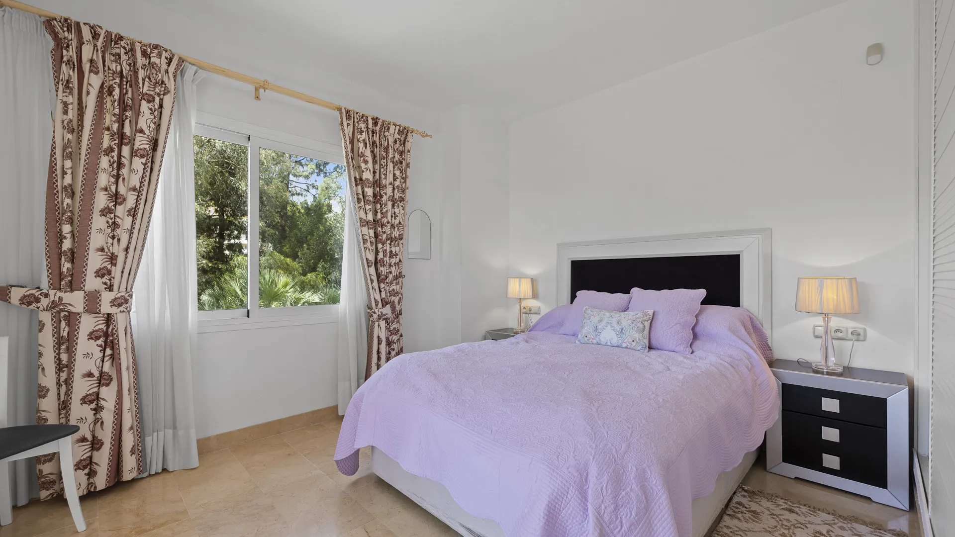 4 bedrooms Marbella Golden Mile apartment for sale