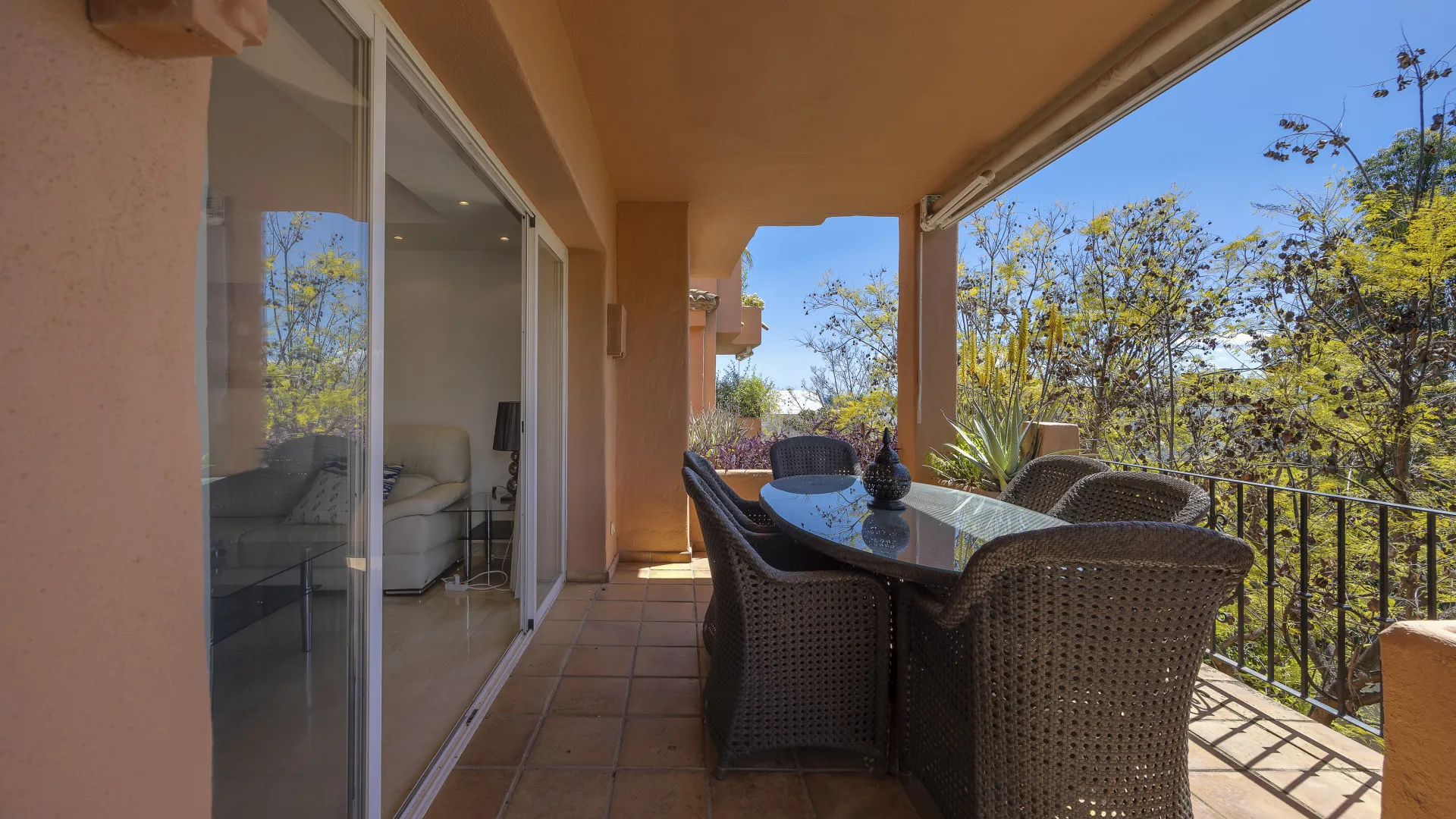 4 bedrooms Marbella Golden Mile apartment for sale