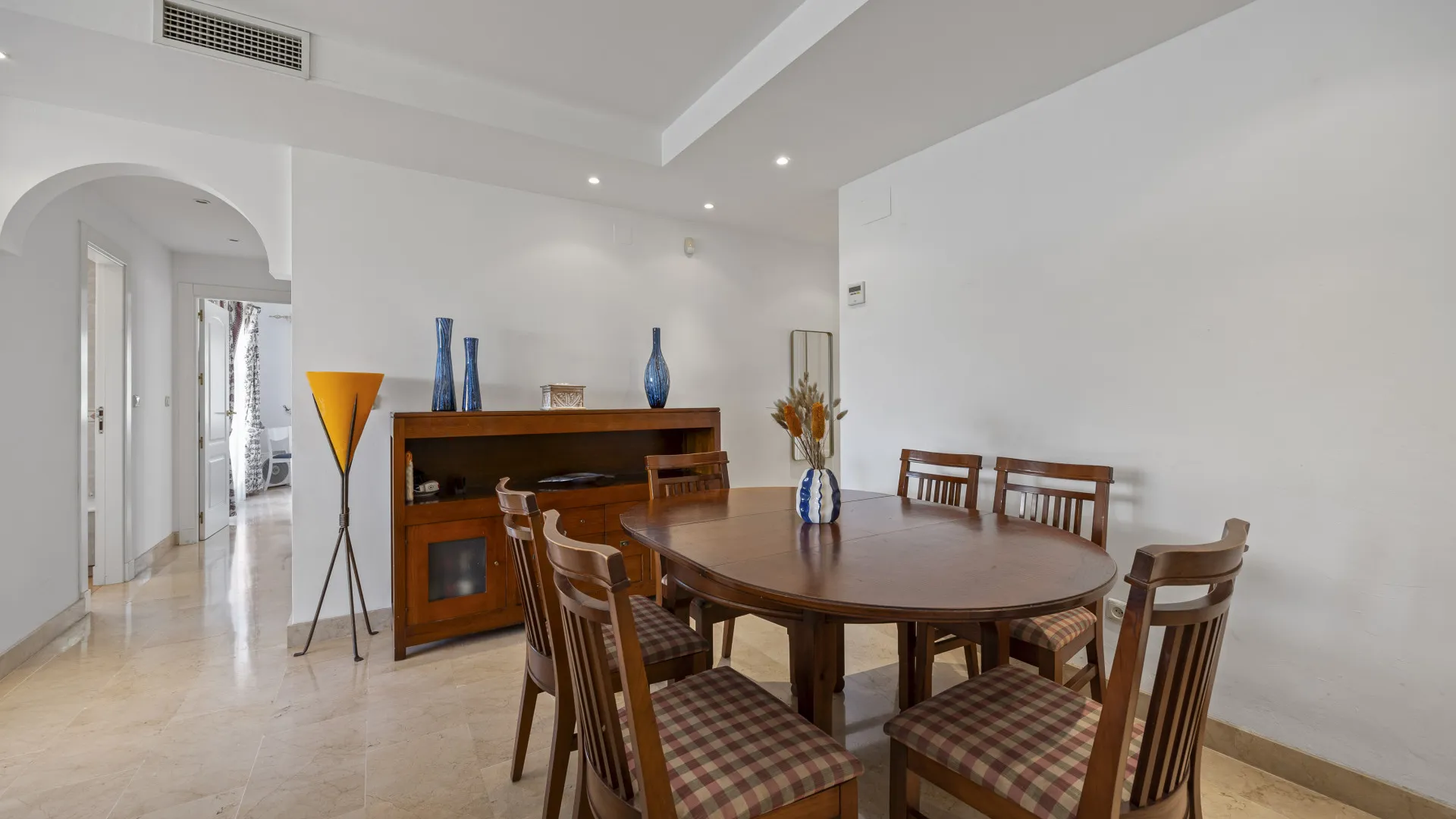 4 bedrooms Marbella Golden Mile apartment for sale