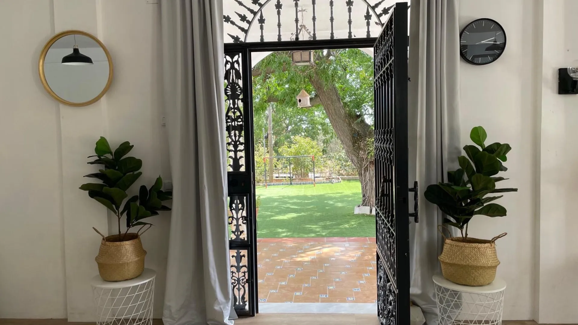 Casa de campo con 7 dormitorios en venta en Puente Genil