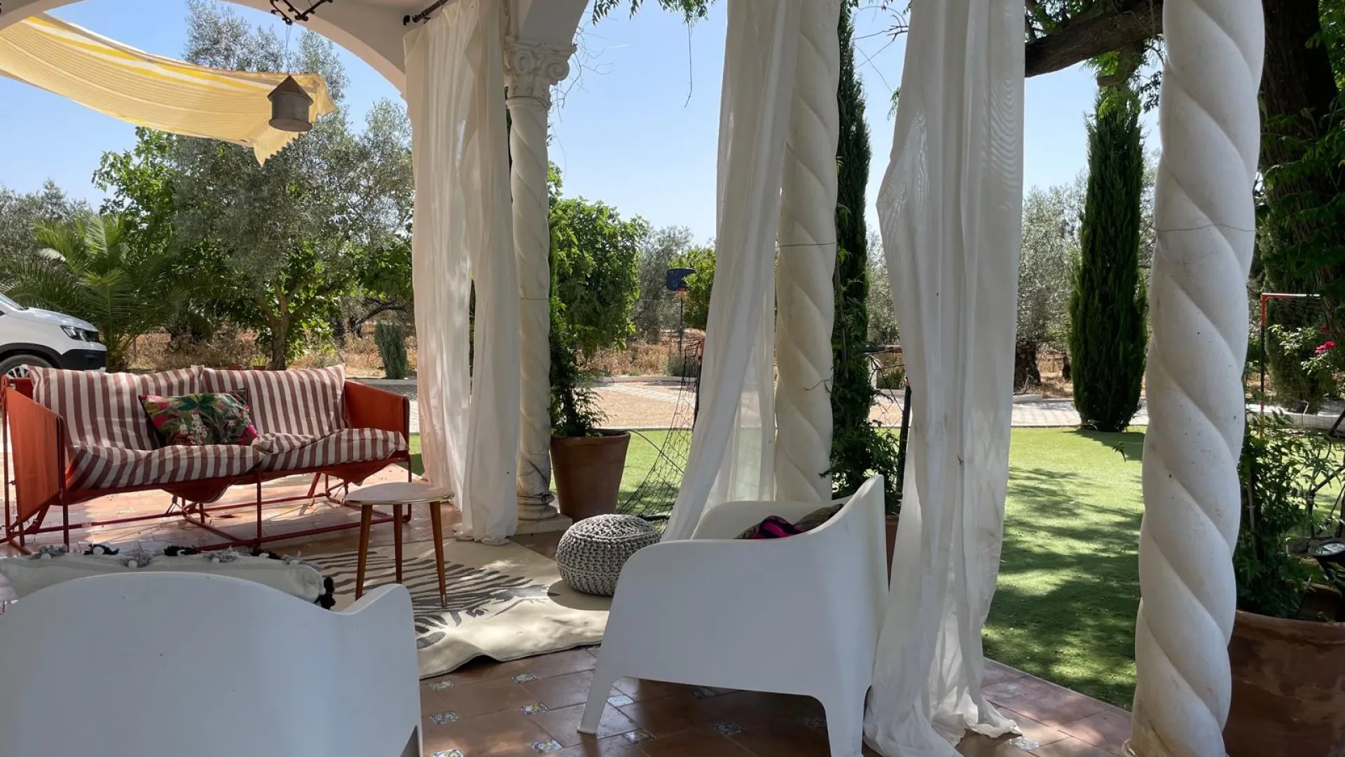 Casa de campo con 7 dormitorios en venta en Puente Genil