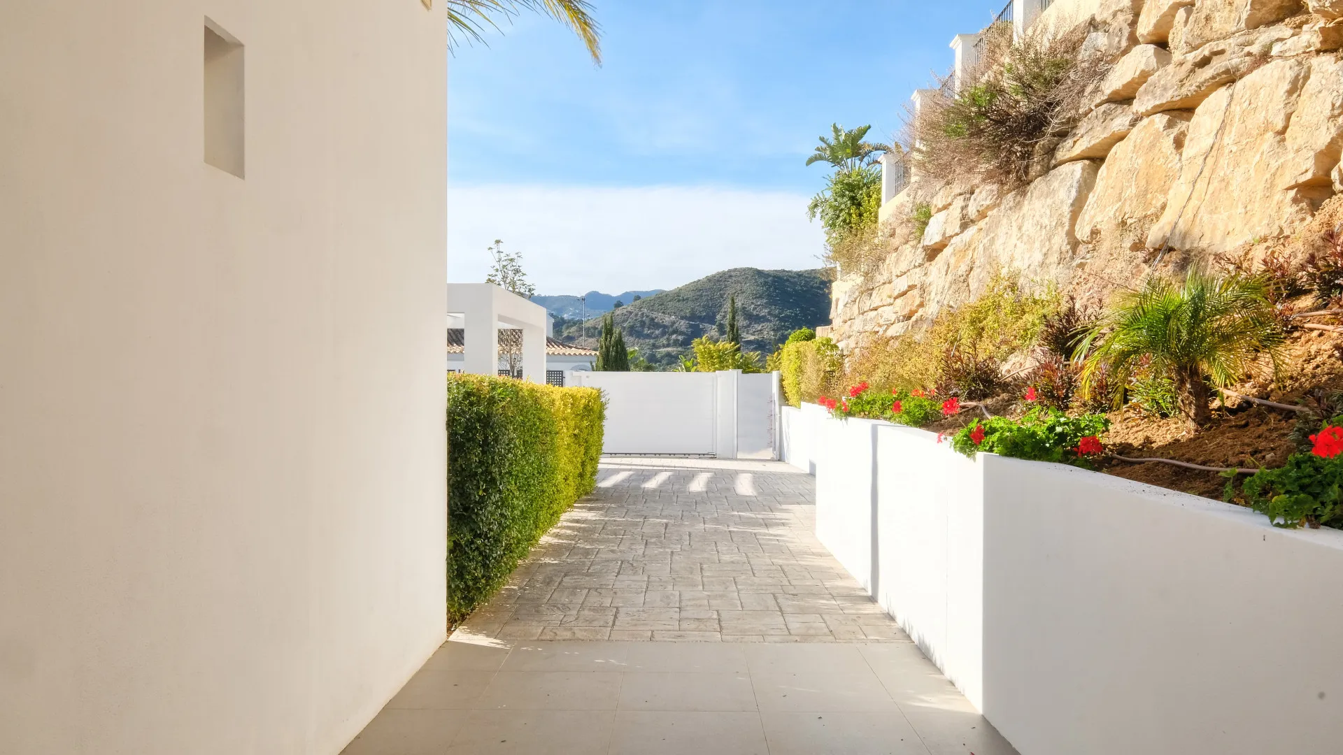 Se vende villa en Puerto del Capitan con 4 dormitorios