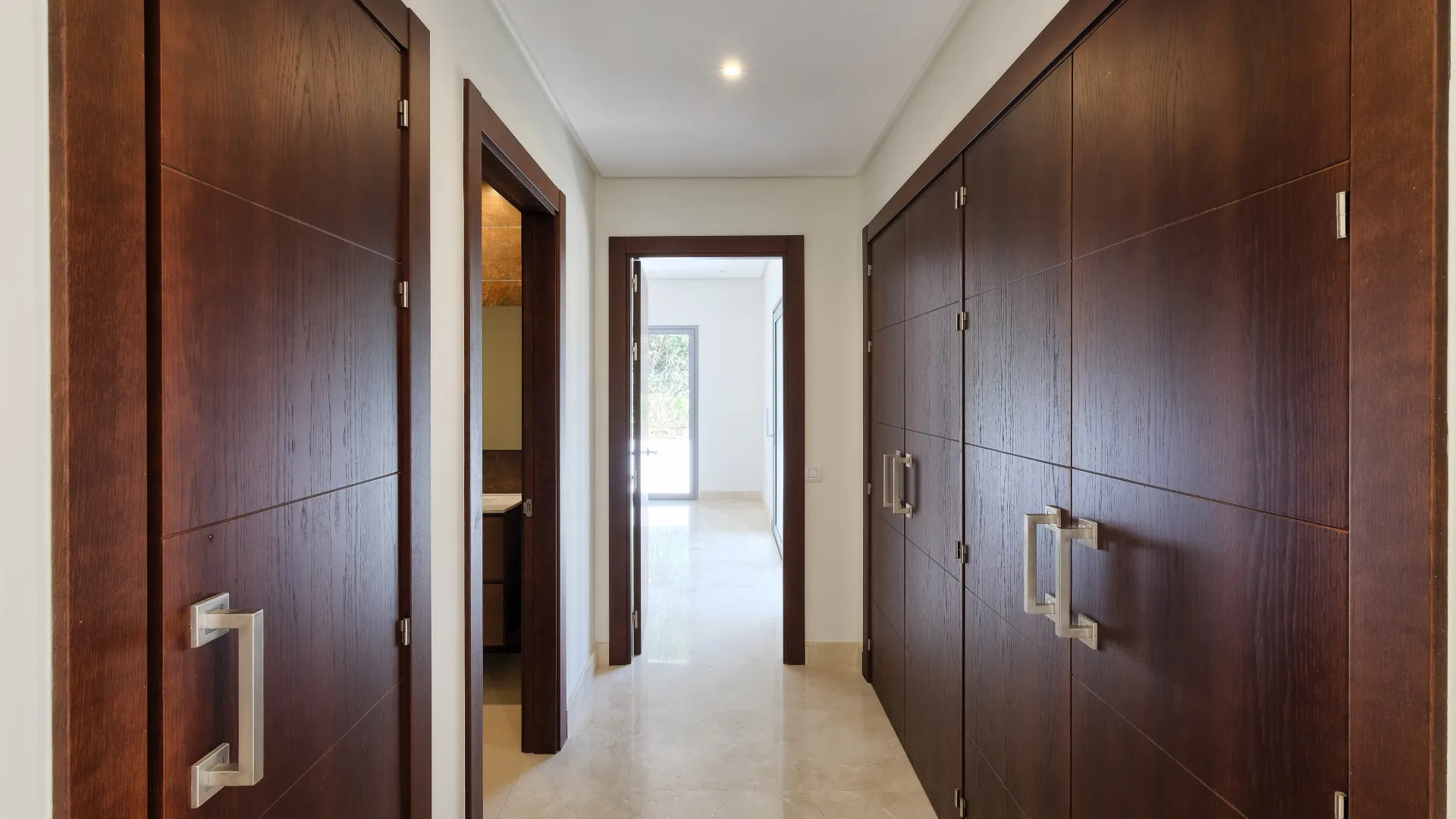 Se vende villa en Puerto del Capitan con 4 dormitorios