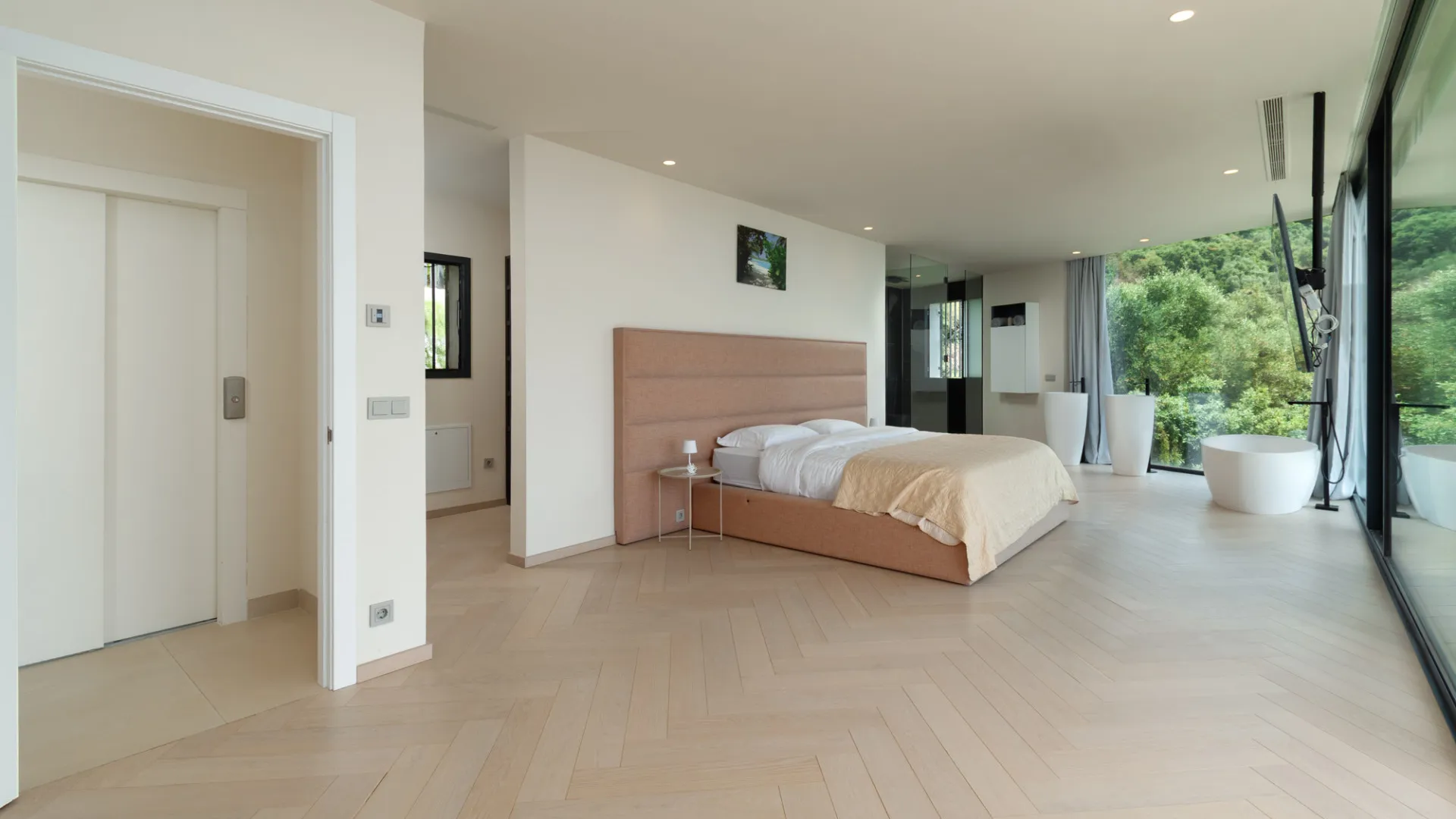 Se vende villa en Los Altos de los Monteros de 4 dormitorios