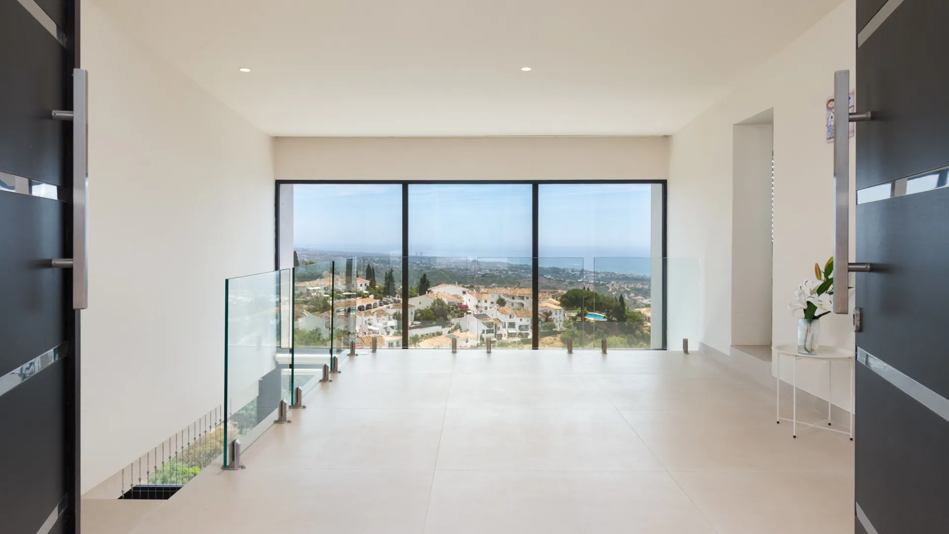Se vende villa en Los Altos de los Monteros de 4 dormitorios