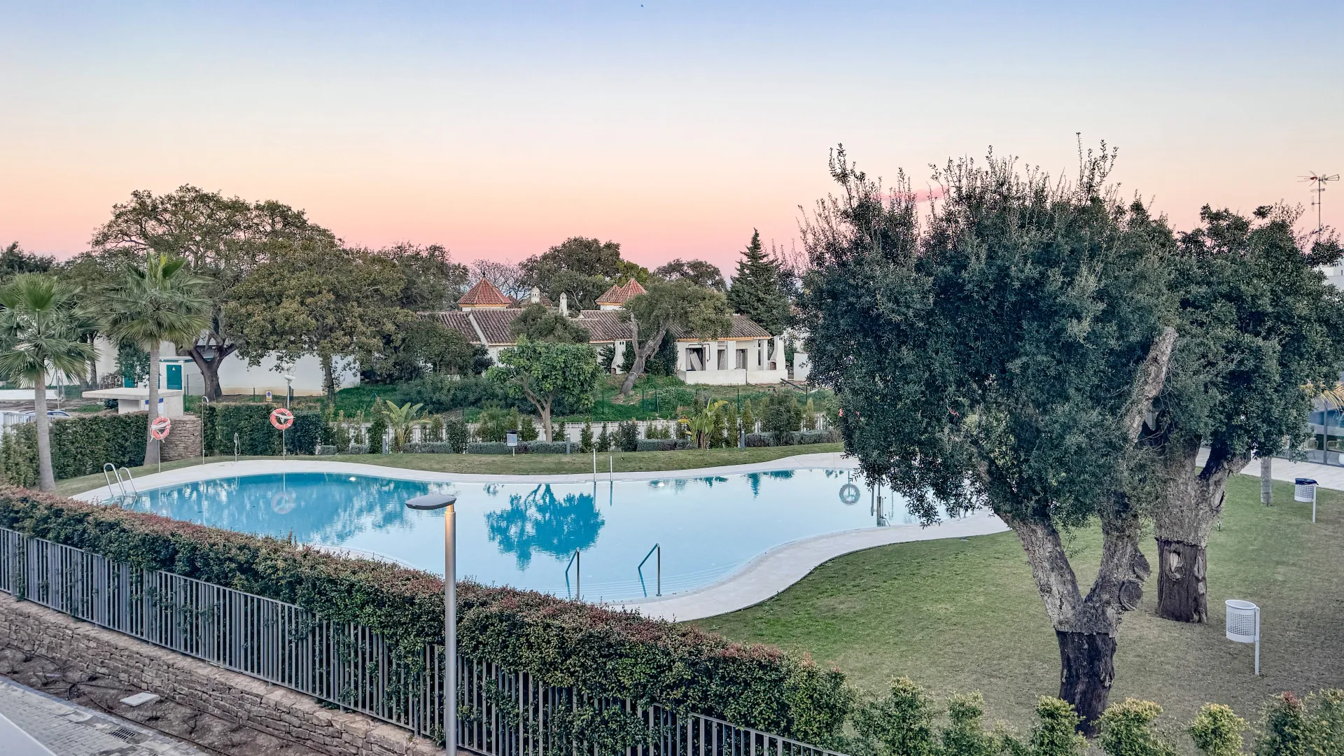 Adosado en venta en San Roque Golf con 3 dormitorios