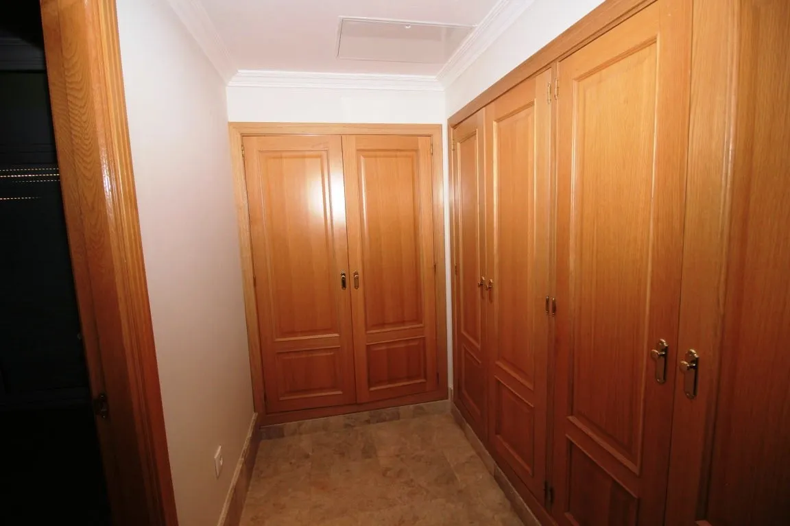 Villa con 4 dormitorios en venta en Marbella Este