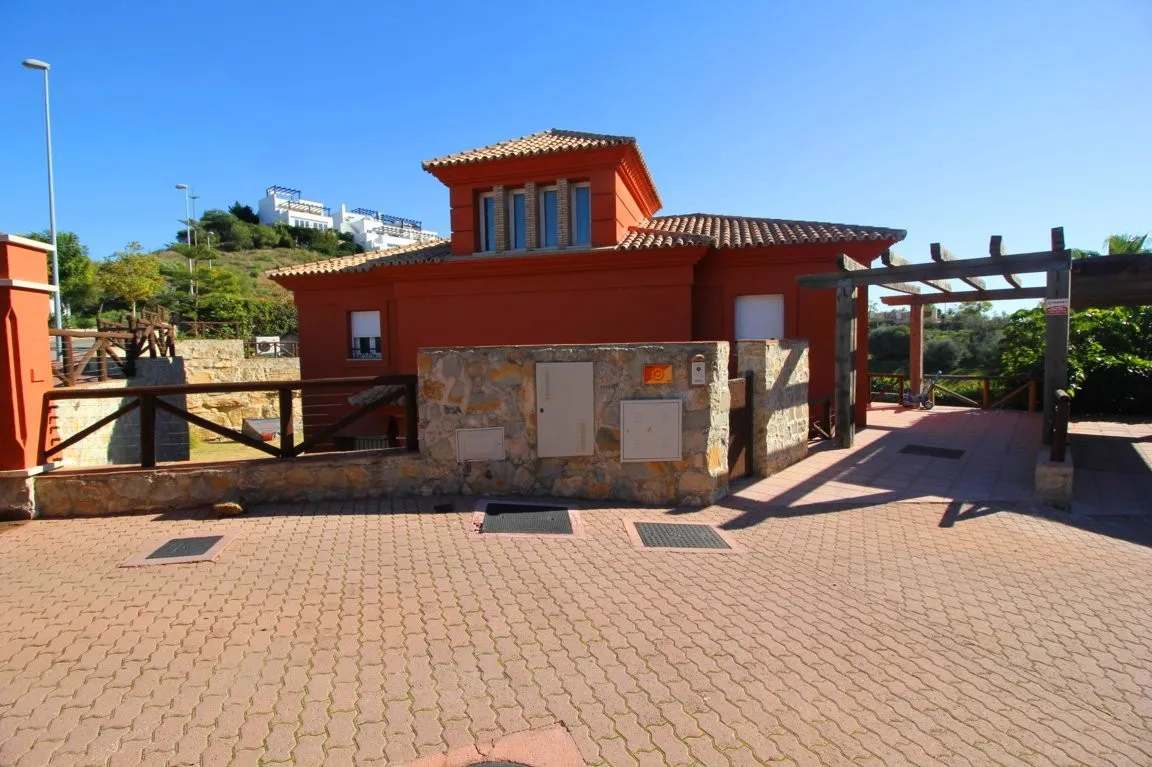 Villa con 4 dormitorios en venta en Marbella Este