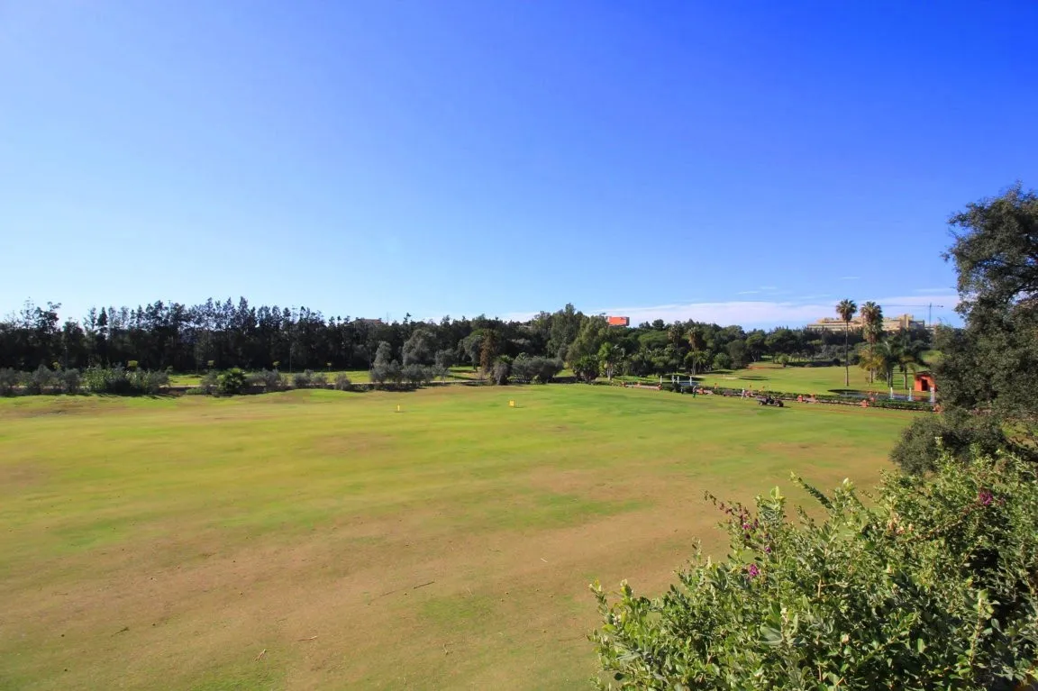 Villa con 4 dormitorios en venta en Marbella Este