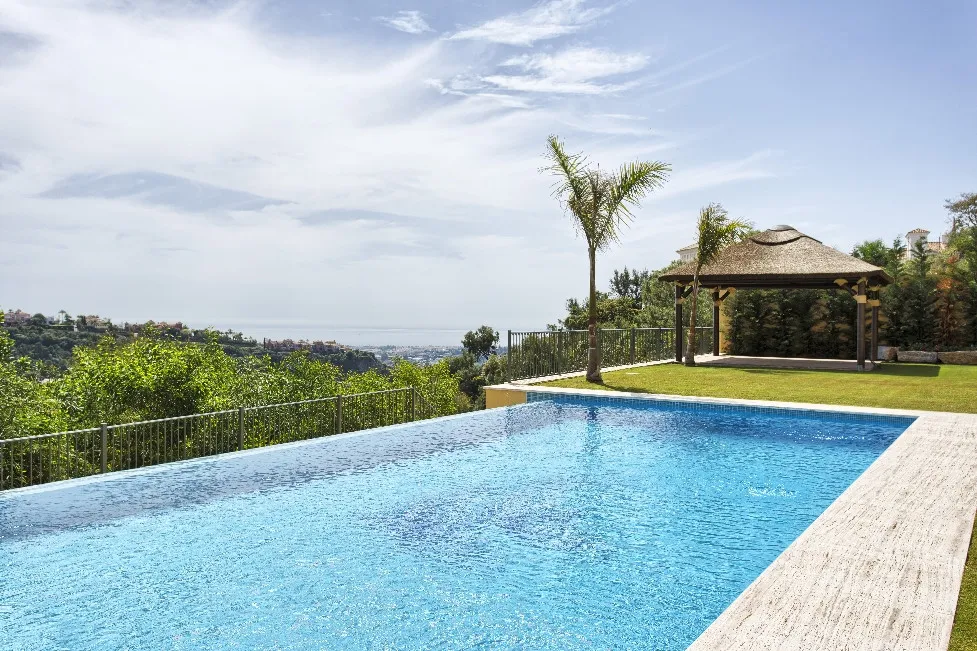 Villa for sale in Ctra. De Ronda