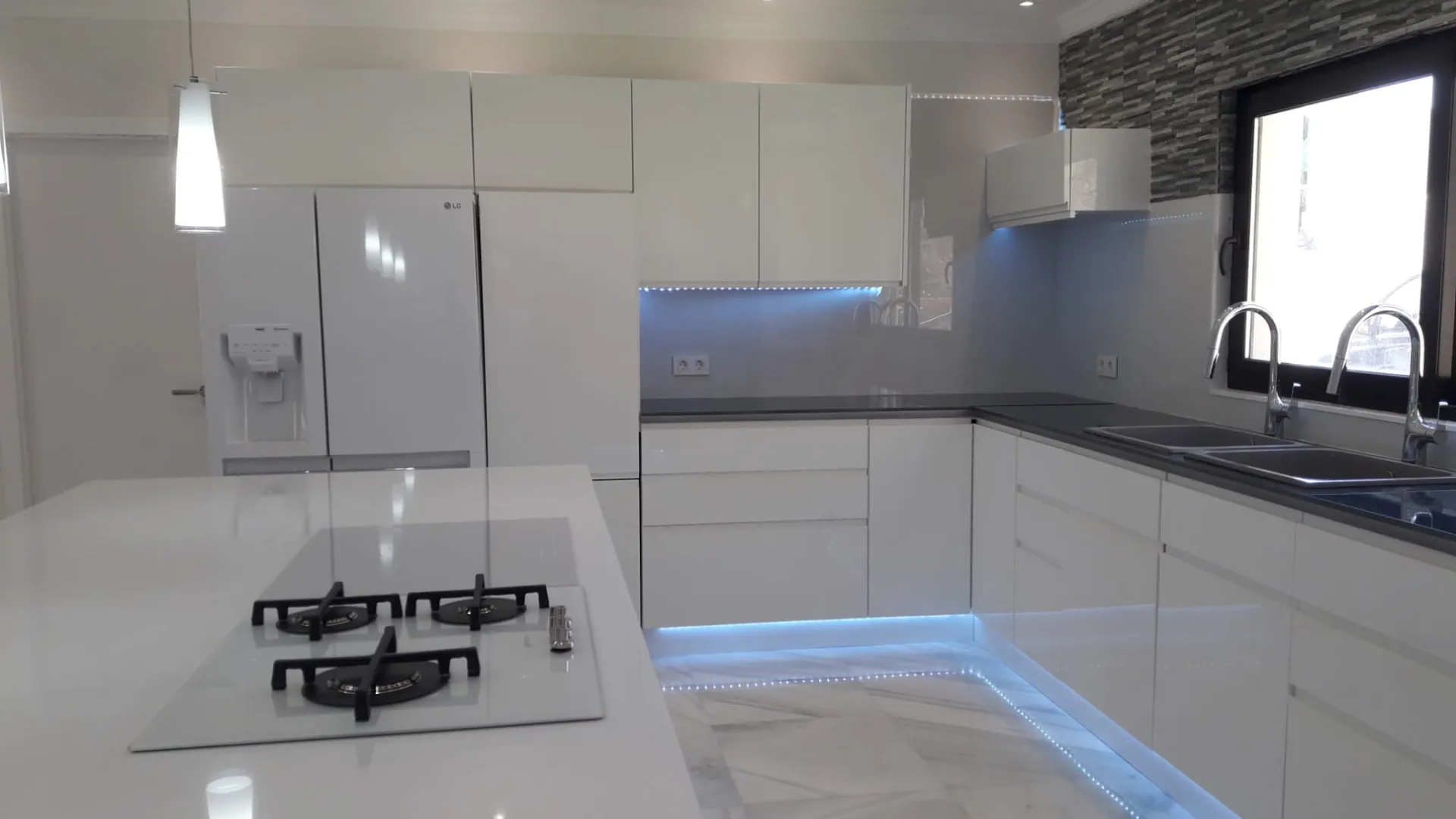 Comprar villa con 6 dormitorios en New Golden Mile