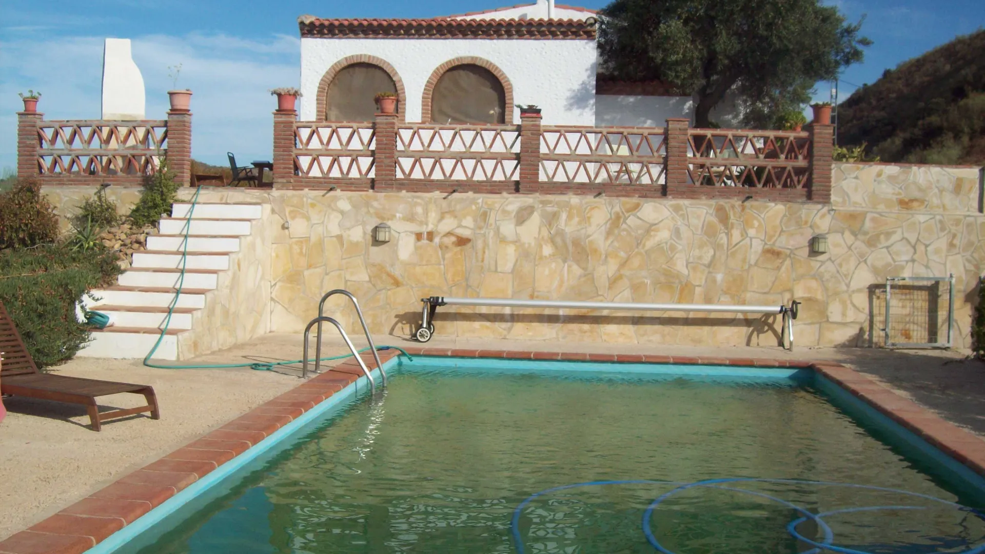 Finca con 2 dormitorios en venta en Alora