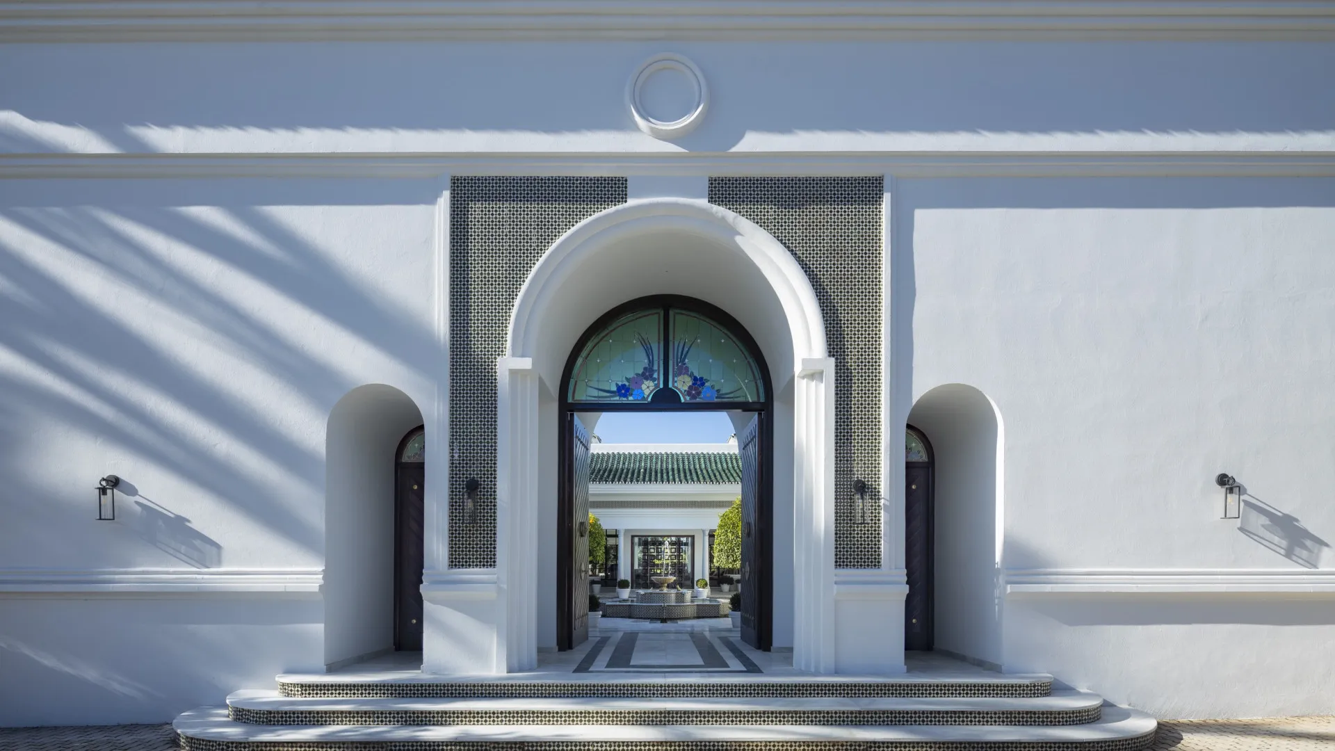 Villa a la venta en Nueva Andalucia con 12 dormitorios