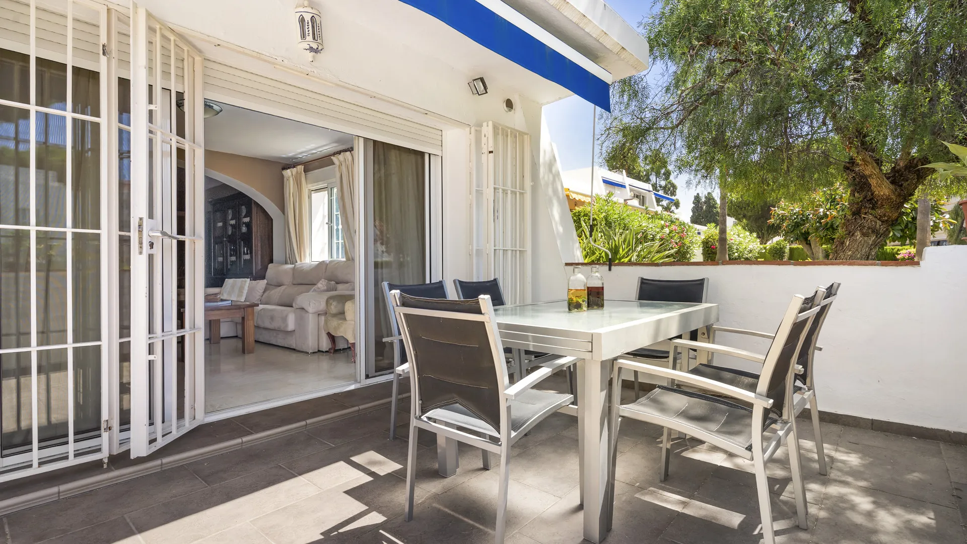 3 bedrooms Nueva Andalucia ground floor apartment for sale