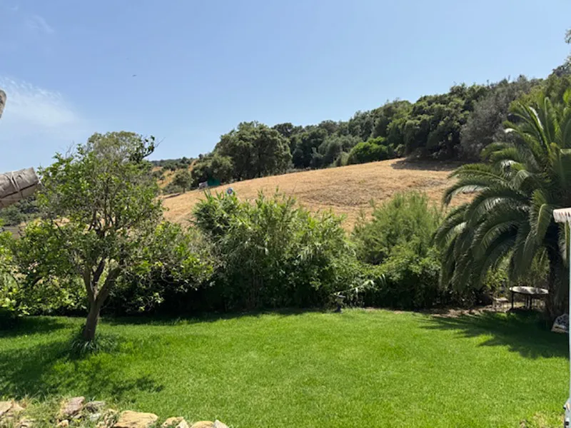 Villa for sale in Casares