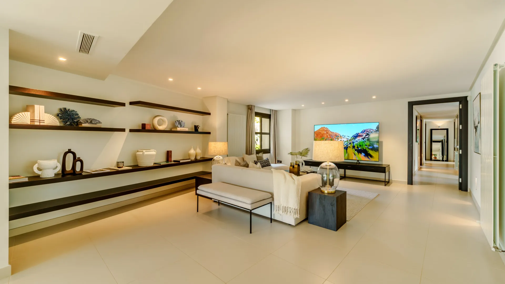 Se vende villa de 5 dormitorios en Nueva Andalucia