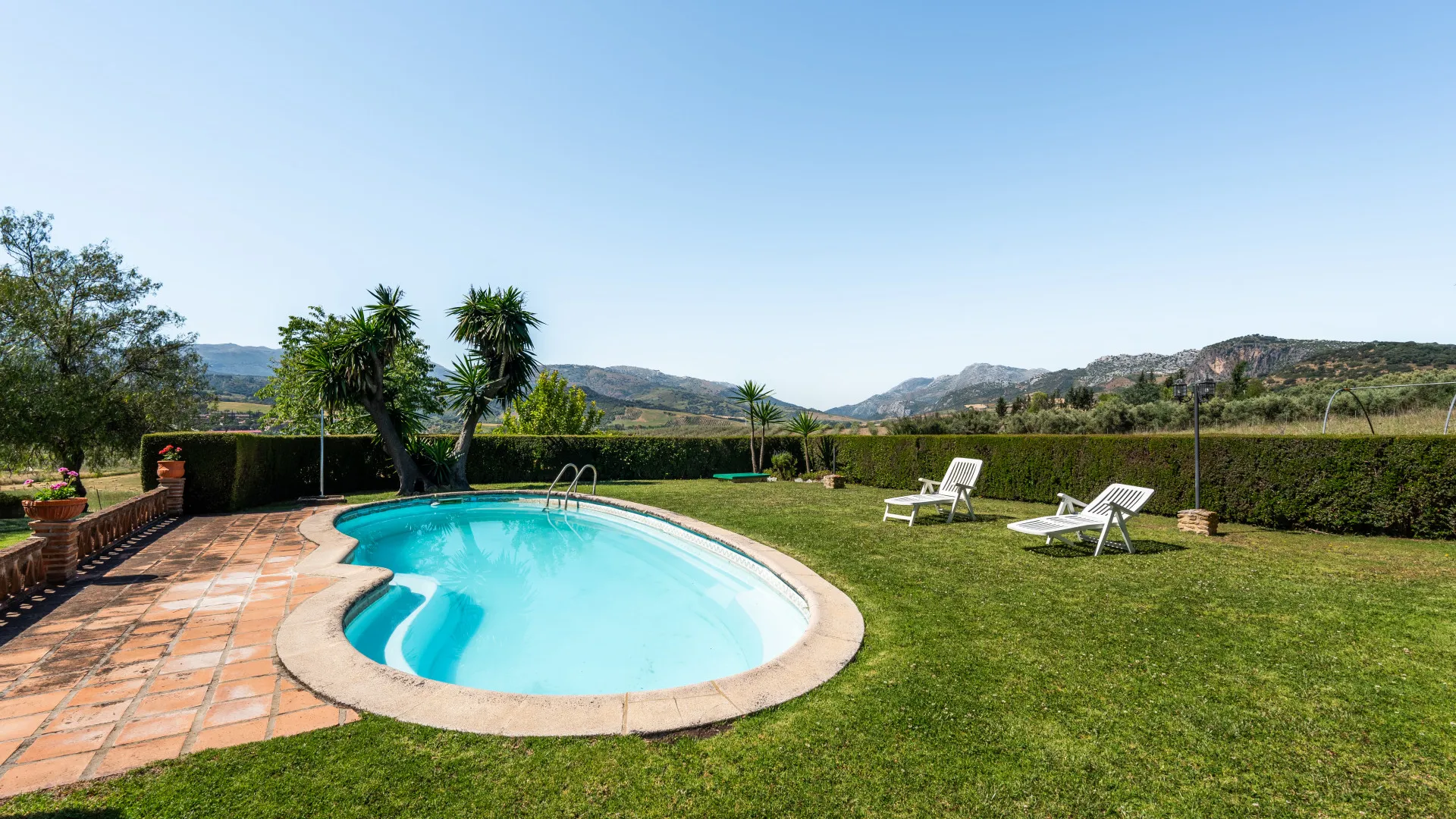 Se vende finca en Ronda con 5 dormitorios