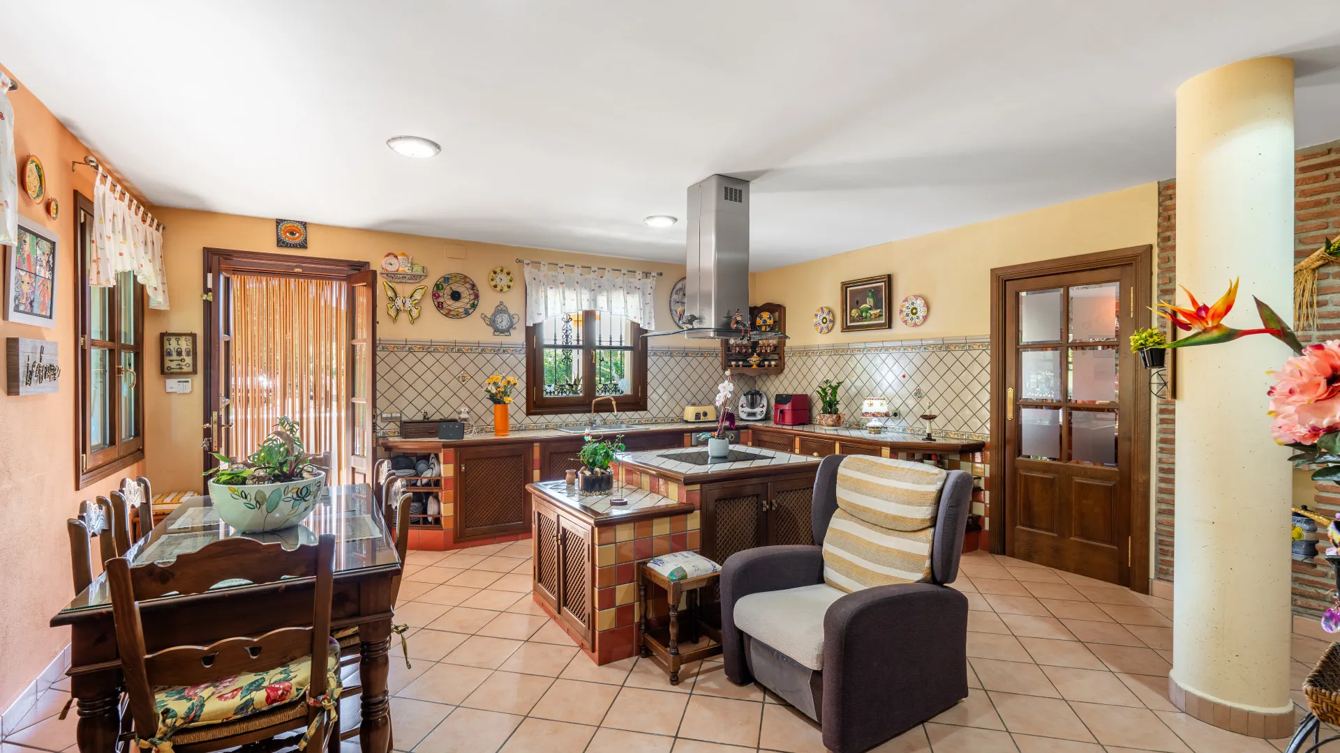 Se vende finca en Ronda con 5 dormitorios