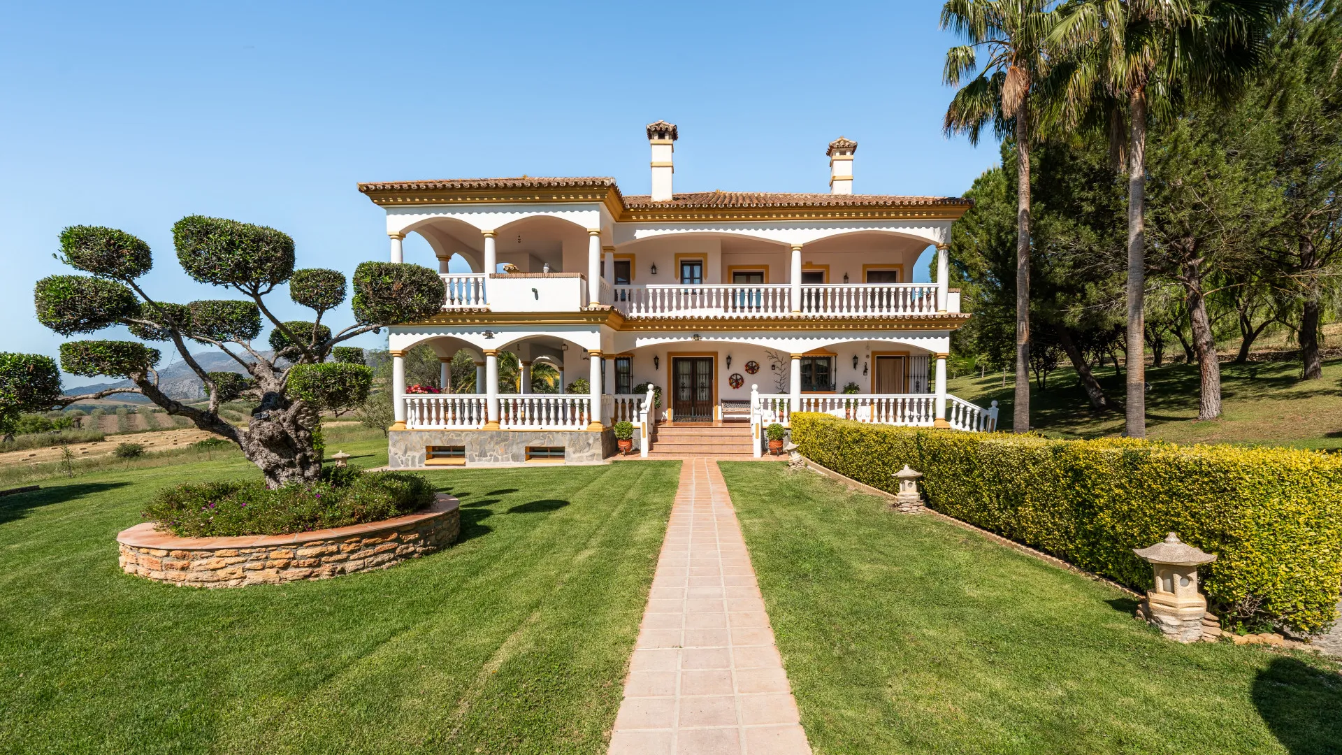 Se vende finca en Ronda con 5 dormitorios