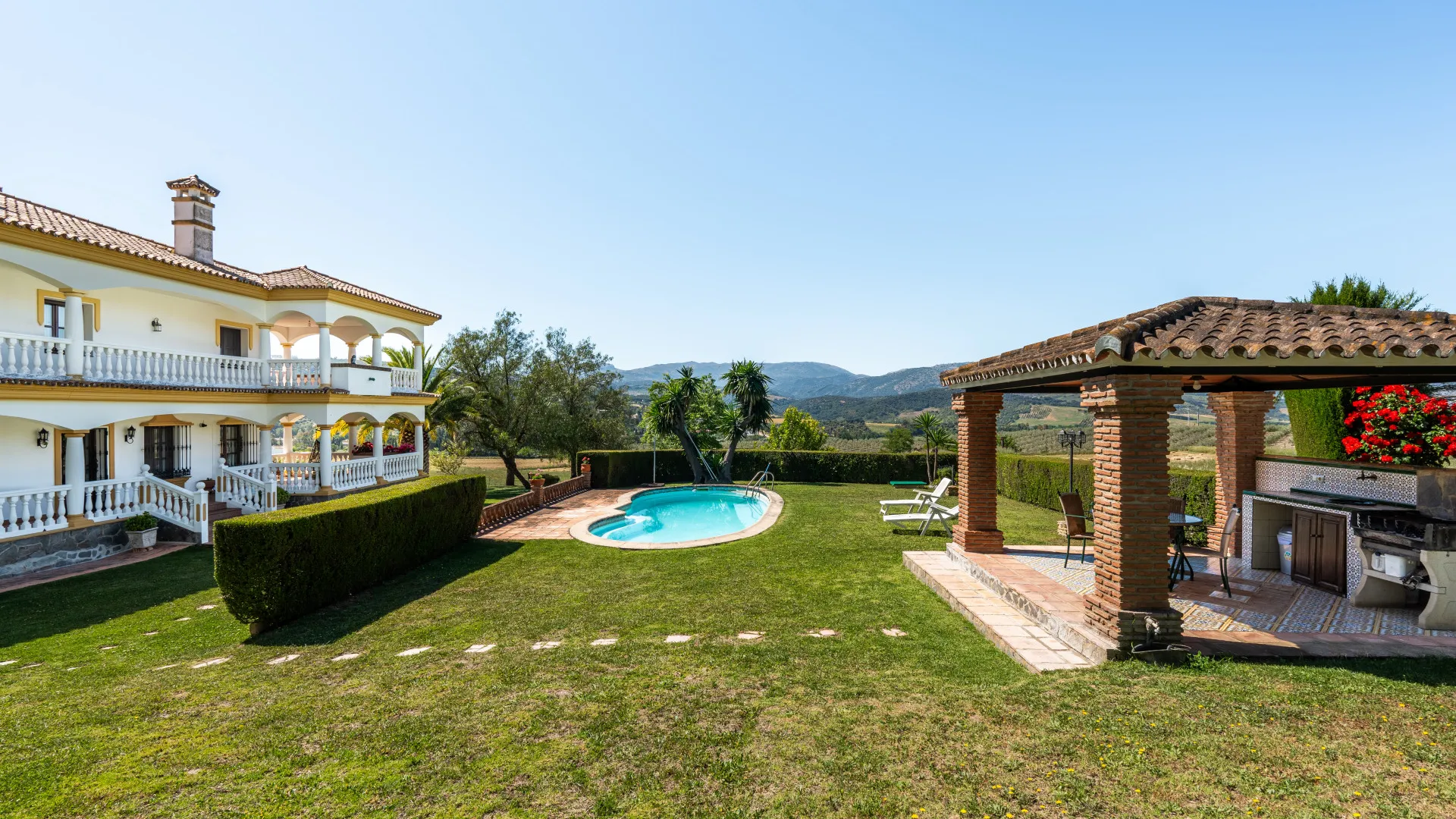 Se vende finca en Ronda con 5 dormitorios