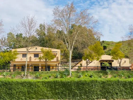 Mijas Costa, finca en venta con 3 dormitorios