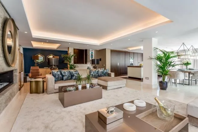 Villa de 4 dormitorios en venta en Marbella - Puerto Banus