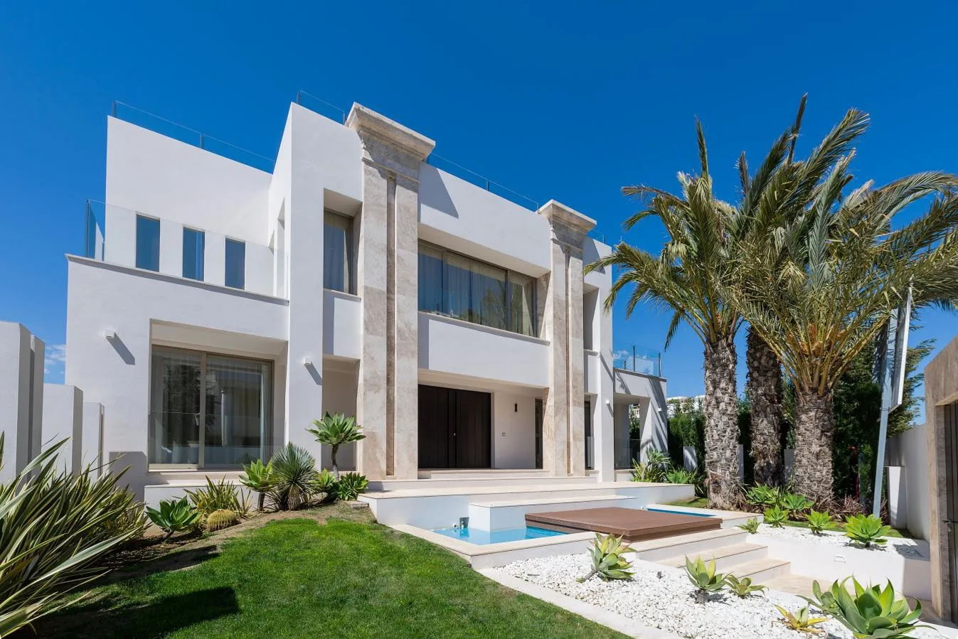 Villa de 4 dormitorios en venta en Marbella - Puerto Banus