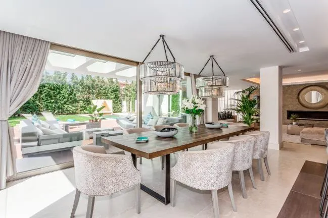 Villa de 4 dormitorios en venta en Marbella - Puerto Banus