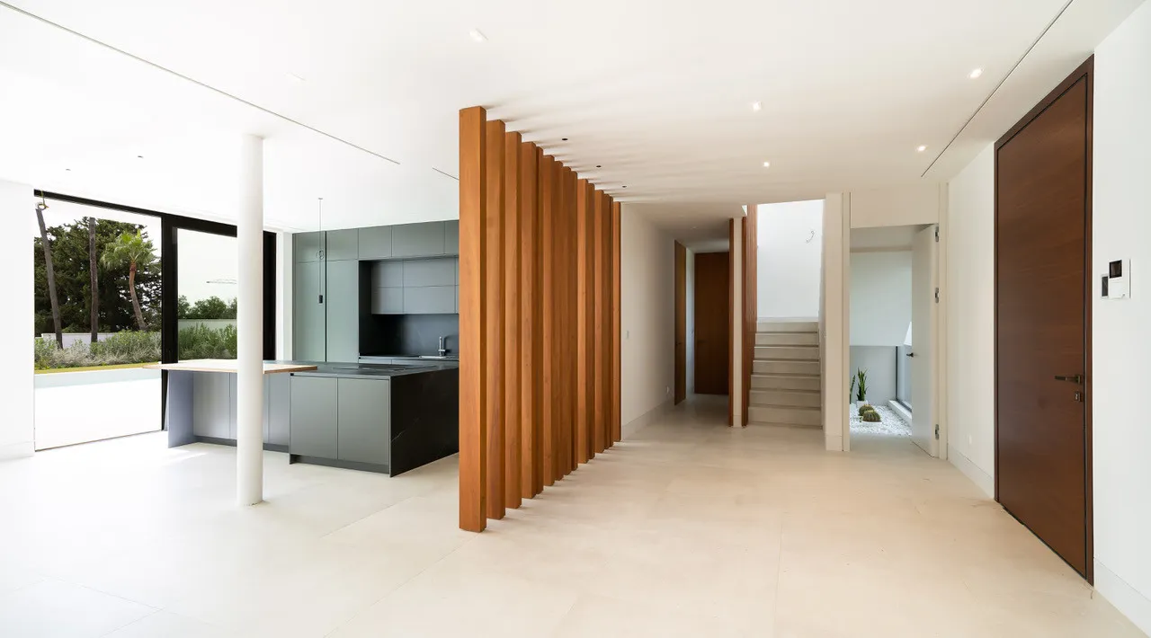 Comprar villa de 4 dormitorios en New Golden Mile