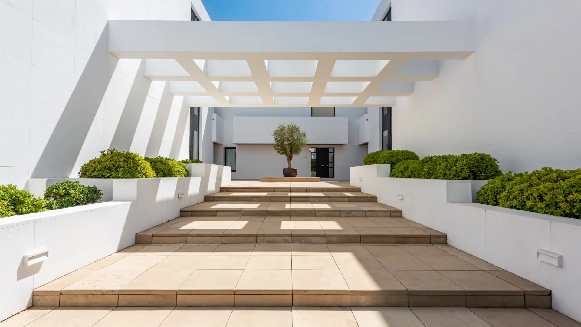 For sale 4 bedrooms apartment in Hacienda de Valderrama