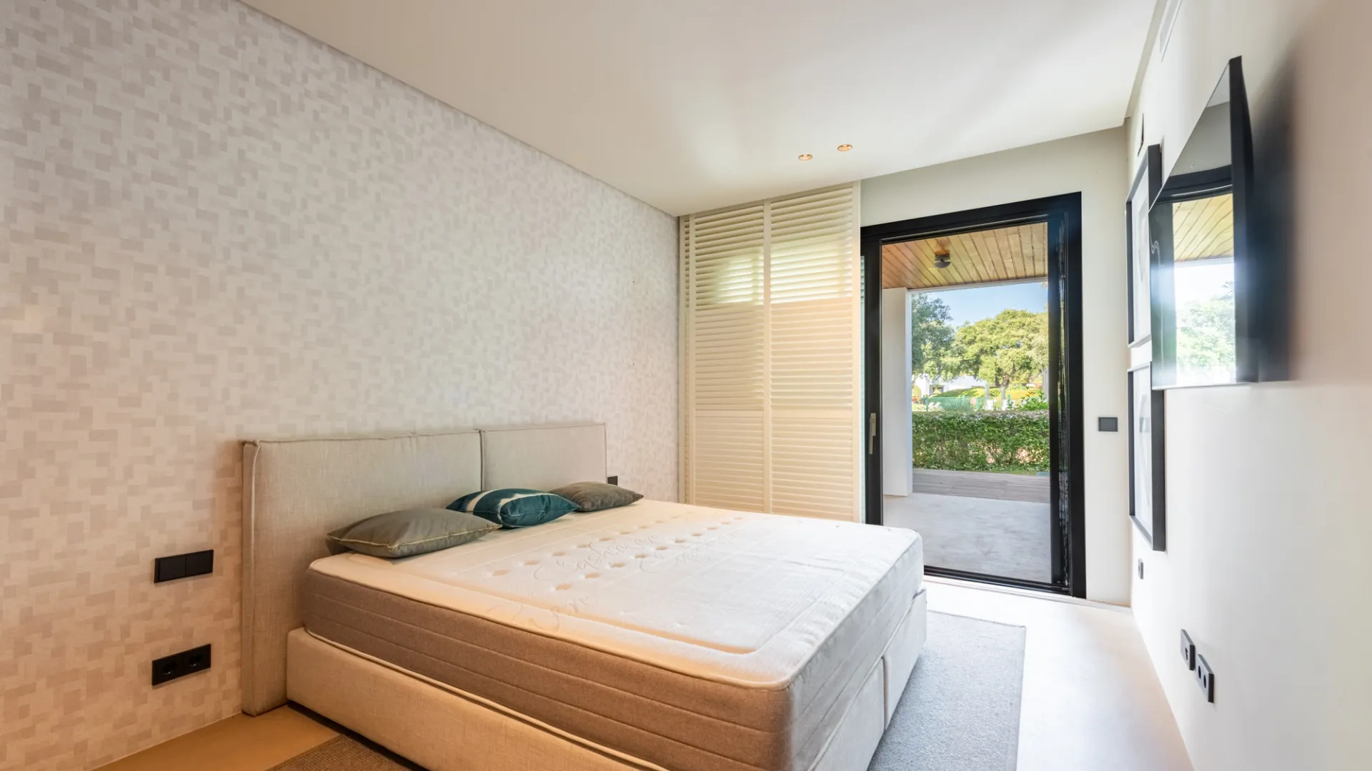 For sale 4 bedrooms apartment in Hacienda de Valderrama